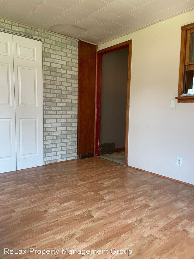 Building Photo - 3 br, 1 bath House - 2737 Hamilton St