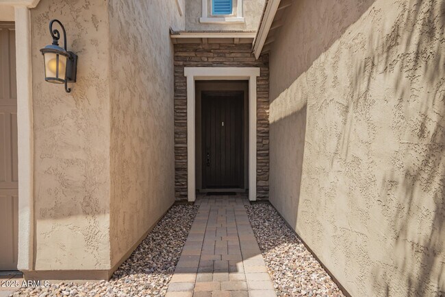 Foto del edificio - 922 W Yellowstone Way