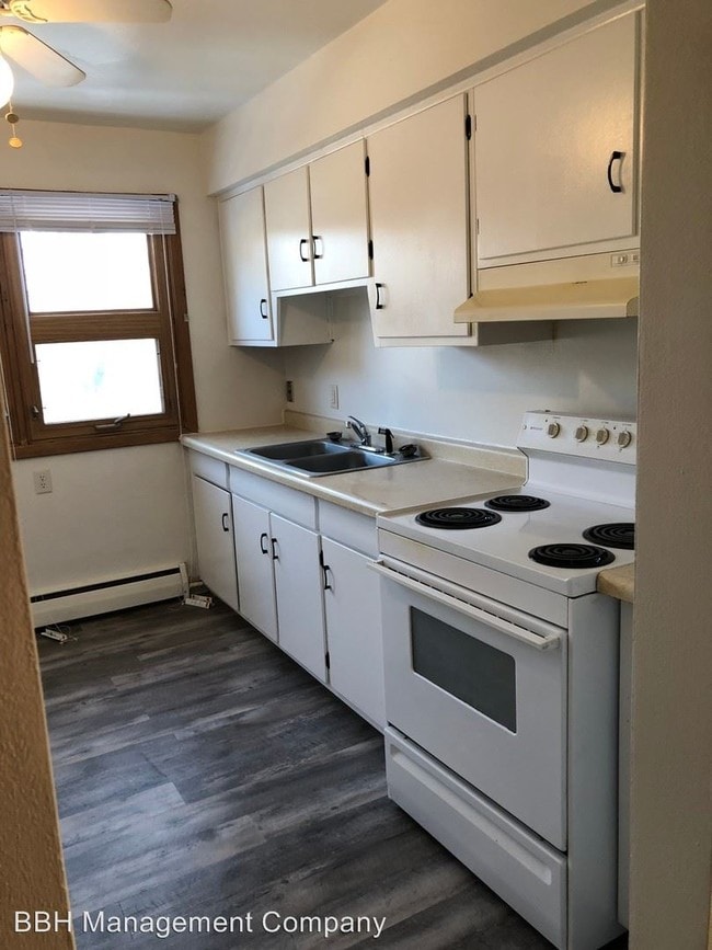 Building Photo - 2 br, 1 bath Apartment - 1207 Danforth Street