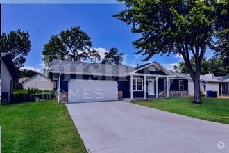 Building Photo - 130 Del Oro Dr