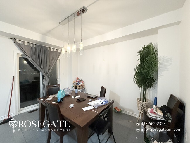 Building Photo - Spacious 3-Bedroom Freehold Townhouse with Garage & Backyard in Brampton