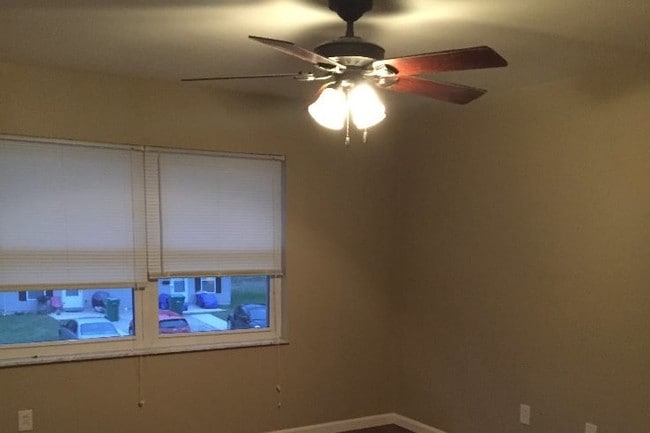 master bedroom - 503 N 5th St