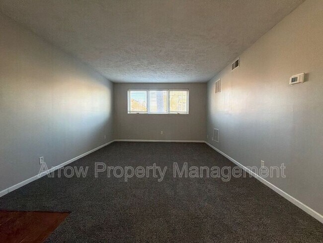 Foto del edificio - 3840 S 46th St