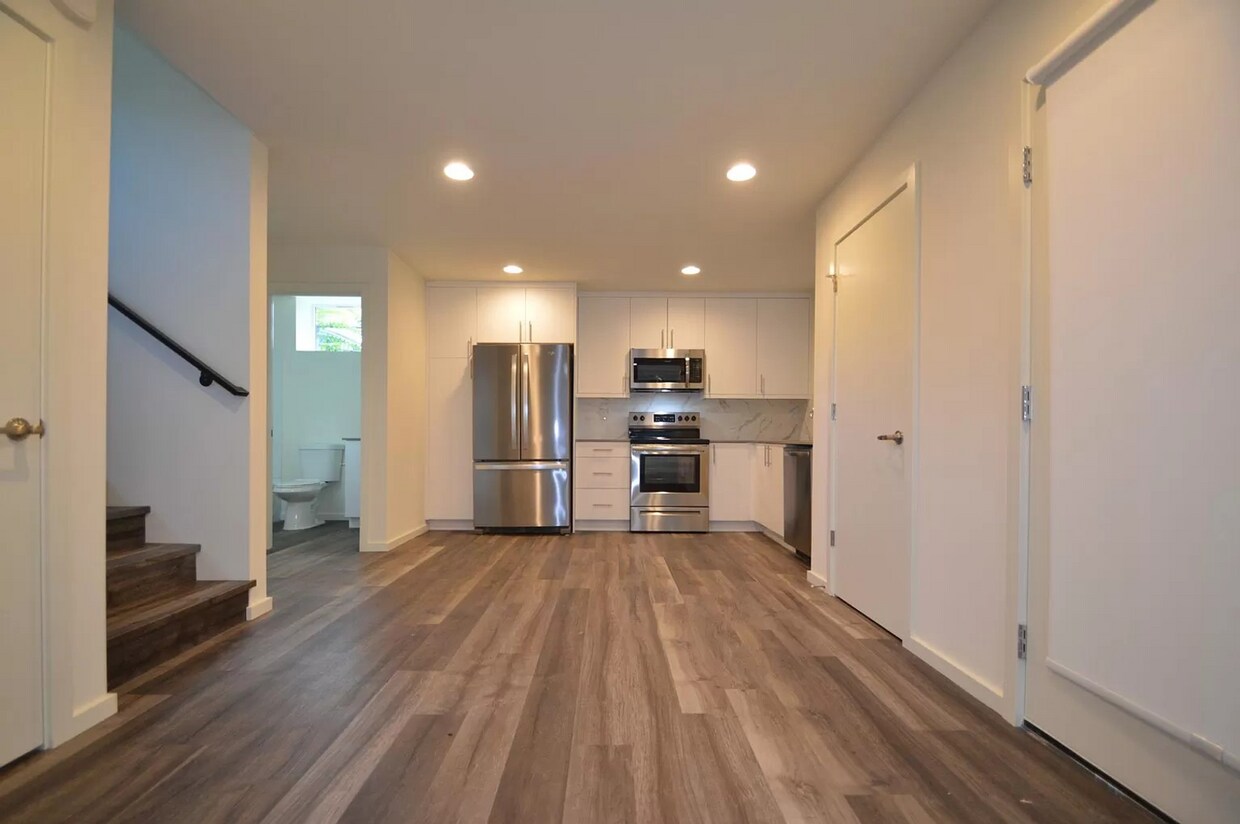 Primary Photo - Beautiful 8-bedroom House in Seattle near ...