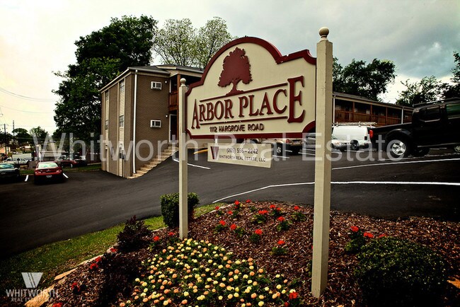 Foto del edificio - 1112 Hargrove Rd