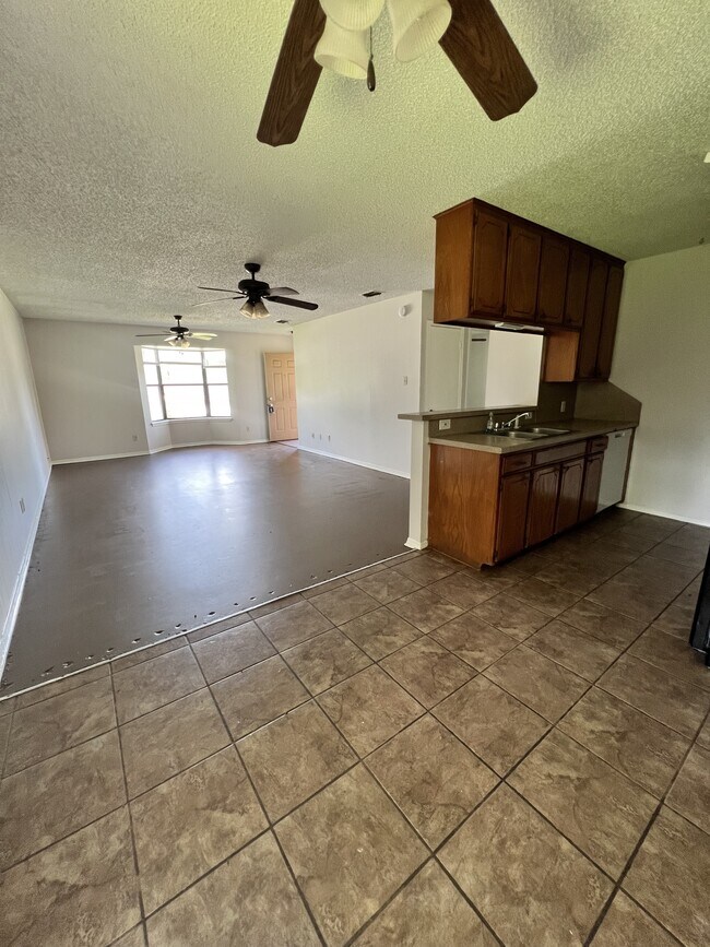 Building Photo - 15122 CR195