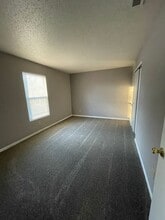 Building Photo - 8226 Crackling Ln