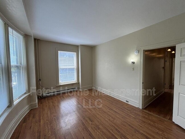 Foto del edificio - 214 Briggs St