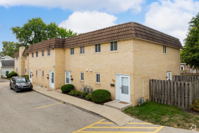 Building Photo - Auburn West Apartments