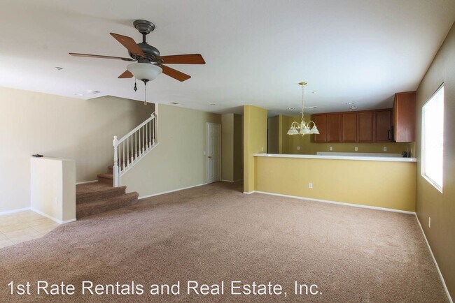 Building Photo - 2 br, 2.5 bath House - 25832 Iris Ave #B