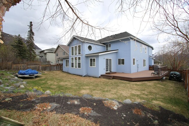 Foto del edificio - Beautiful 4 Bedroom Eagle River Home!