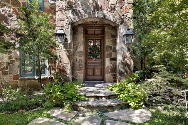 Foto principal - 8129 San Fernando Way
