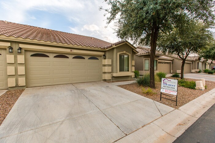 Foto principal - 16620 S 48th St