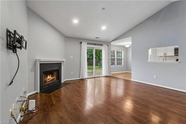 Foto del edificio - Updated Ocean Lakes Ranch with Designer Kitchen, Outdoor Living & Ethernet in Every Room