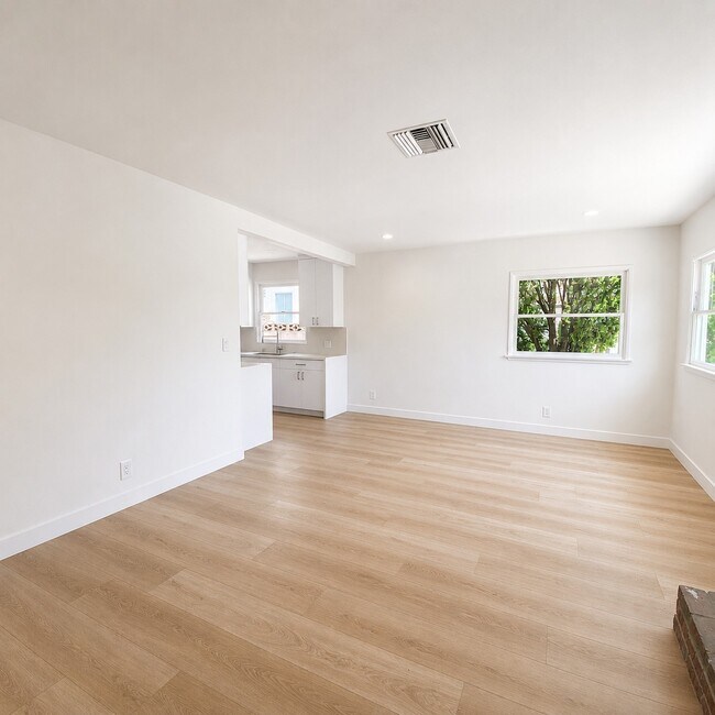 Foto del edificio - 5009 Catalon Ave