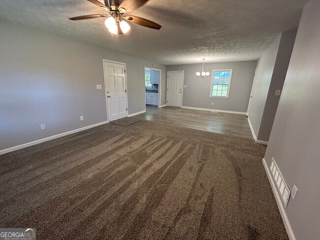Foto del edificio - 8546 E Union Hill Rd