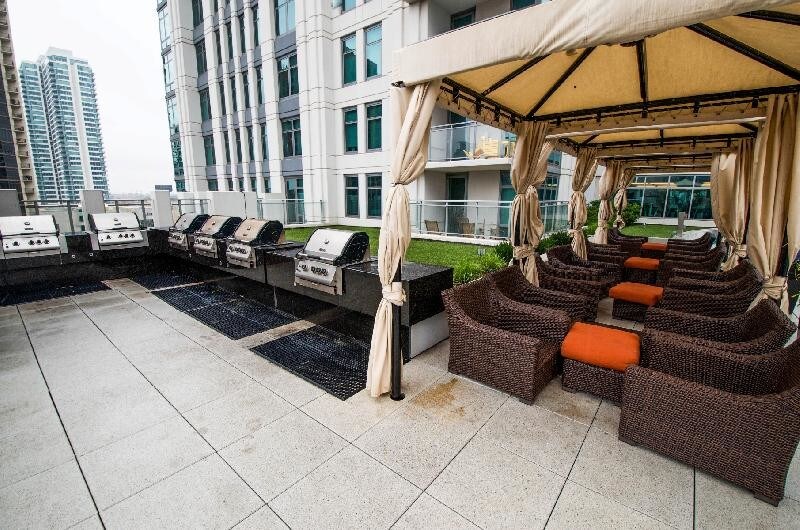 Foto principal - 556 W Kinzie St