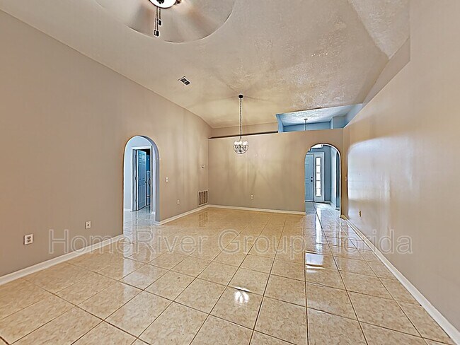 Building Photo - 24941 Ravello St