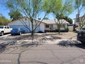Building Photo - 2605 S Rita Ln