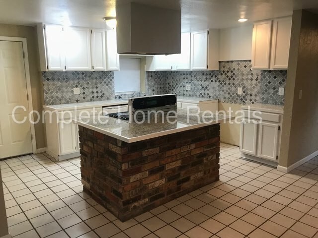 Foto del edificio - 3400 N Wilburn Ave