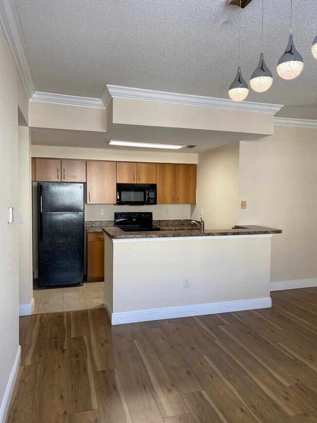 Foto del edificio - 5960 W Sample Rd