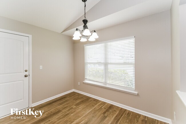 Foto del edificio - 4595 Prunty Ave