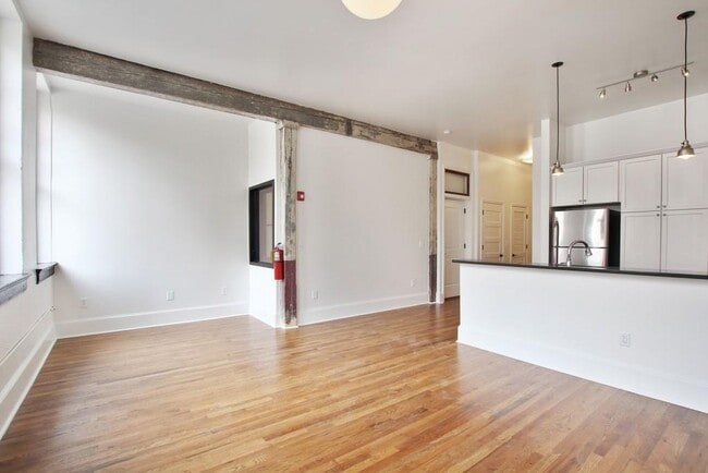 Building Photo - 145 Auburn Ave NE