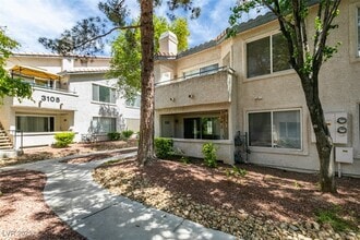 Building Photo - 3168 Tarpon