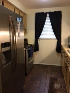 Foto del edificio - 3160 Laurel Ridge Cir