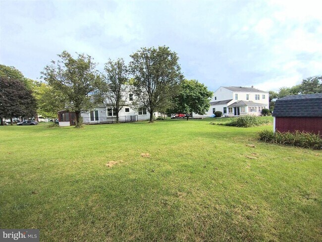Building Photo - 1272 Alexander Dr