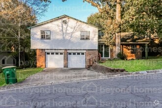 Building Photo - 2910 Charter Oak Dr