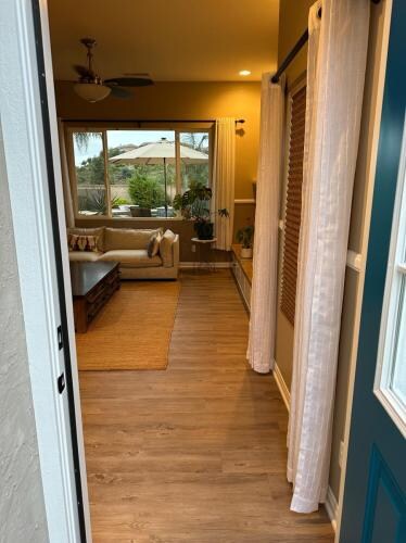 Building Photo - 825 Bel Esprit Cir