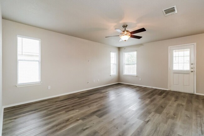 Building Photo - 331 Altamont St