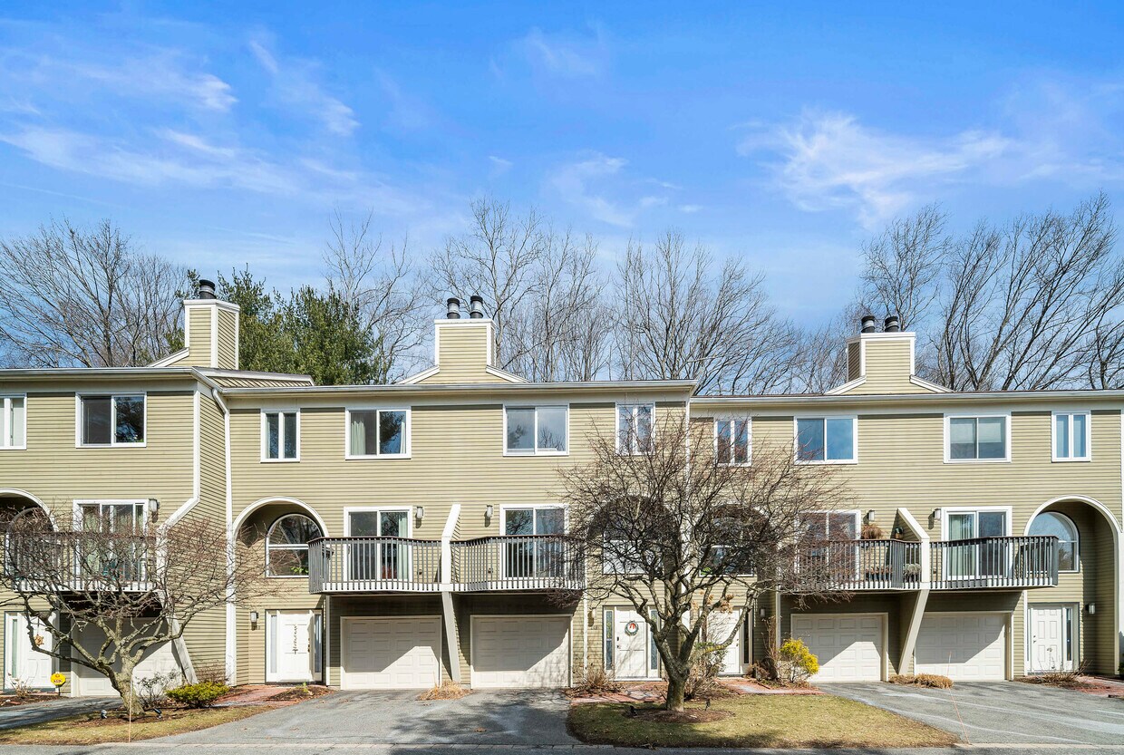 Foto principal - 248 Kenrick St