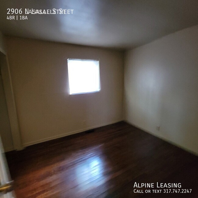 Building Photo - 2906 Lasalle St