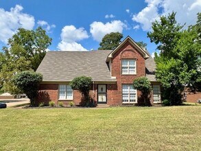 Building Photo - 7250 Old Dominion Ct