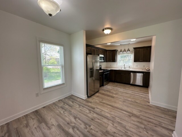 Foto del edificio - 413 McHenry Ave