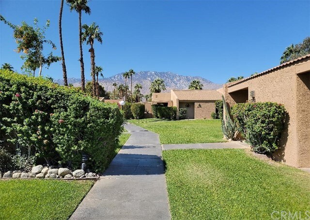 Building Photo - 2557 N Whitewater Club Dr