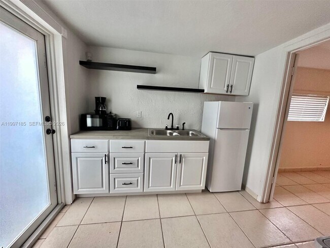 Foto del edificio - 1375 NW 84th Terrace
