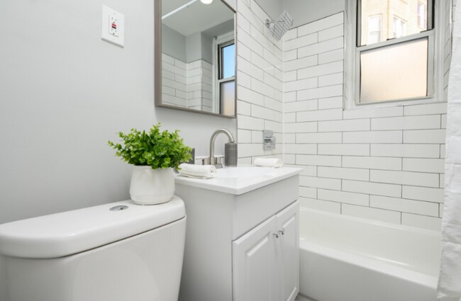 Foto del edificio - 7283 Walnut St