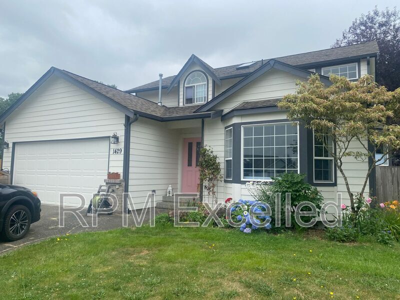 Foto principal - 1429 Hamilton Pl