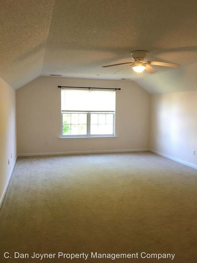 Foto del edificio - 4 br, 2.5 bath House - 112 Shelby Ct
