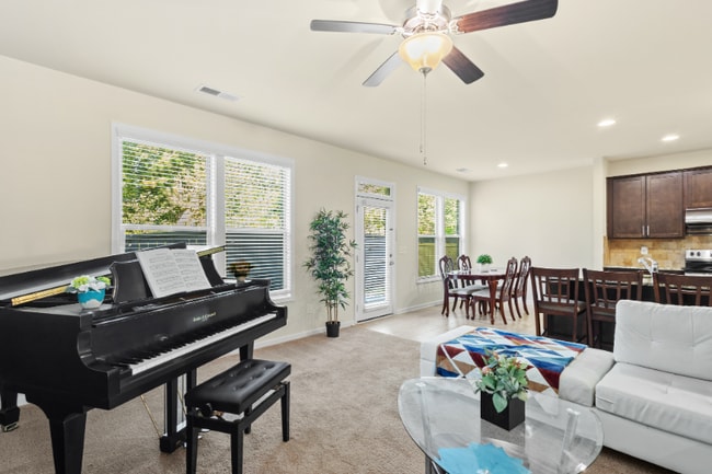 Building Photo - 4275 Almanor Cir