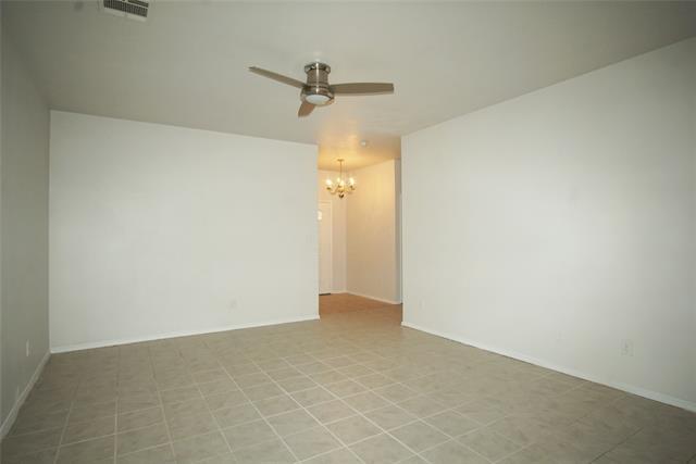 Building Photo - 2811 Hospital Blvd