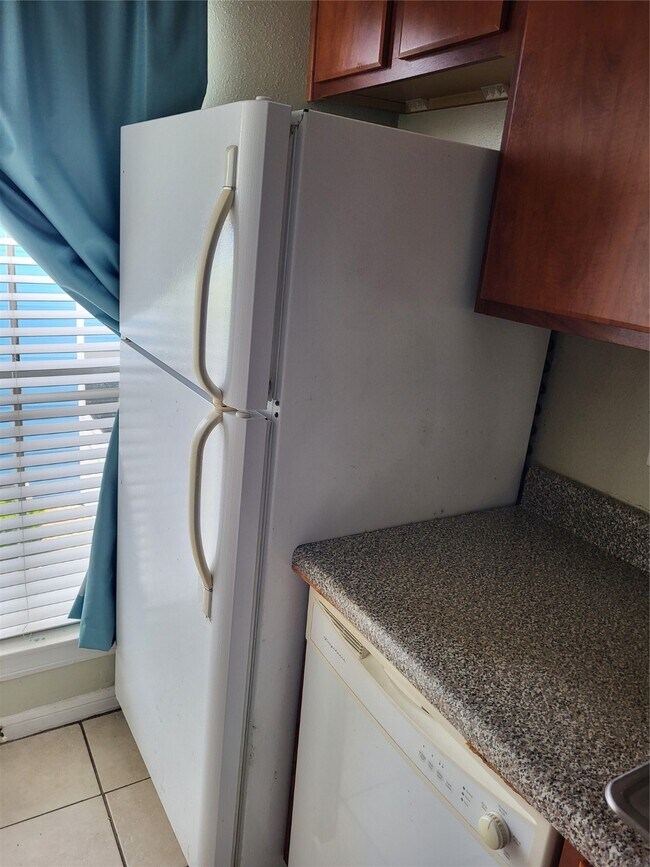 Foto del edificio - 3506 Cove View Blvd