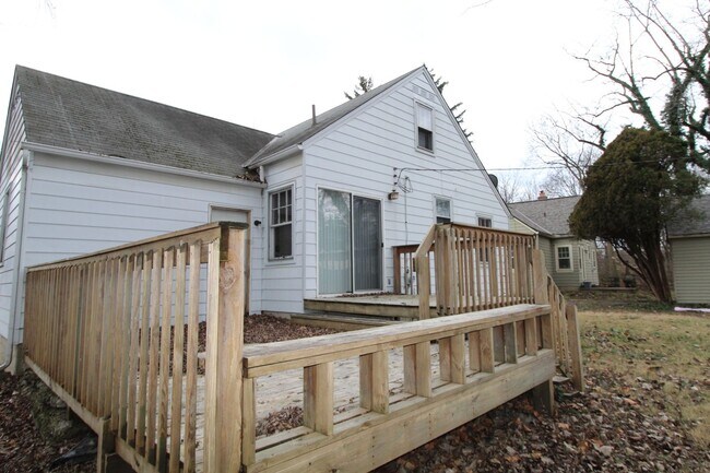 Building Photo - Grandview Area - Super Close to OSU/Hospital
