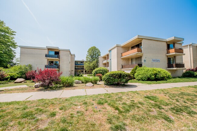 Building Photo - 12550 Fairview Ave