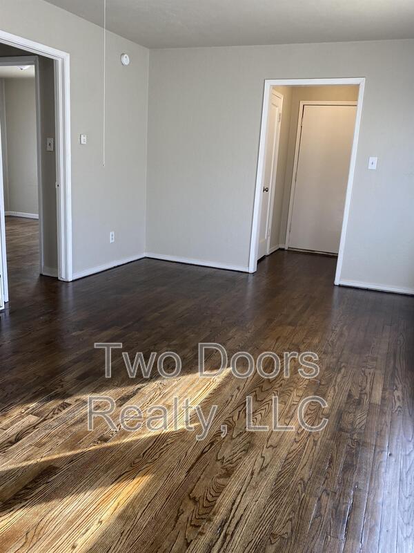 Foto del edificio - 561 E Indian Dr