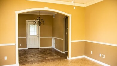 Building Photo - 1513 Scarborough Ln