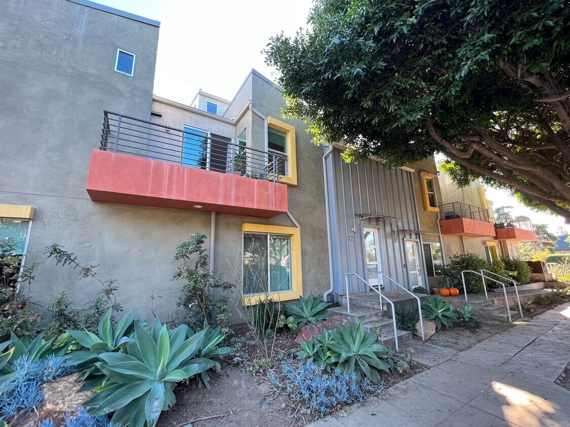 Santa Monica - Luxury Townhome w/ Loft! (... - Santa Monica - Luxury Townhome w/ Loft!  (...